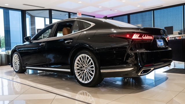 2024 Lexus LS 500 Base 3