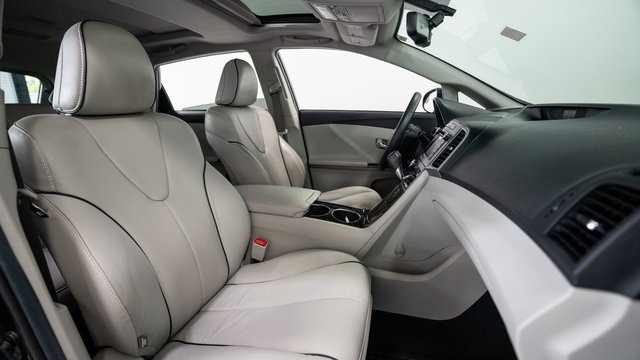 2014 Toyota Venza XLE 10