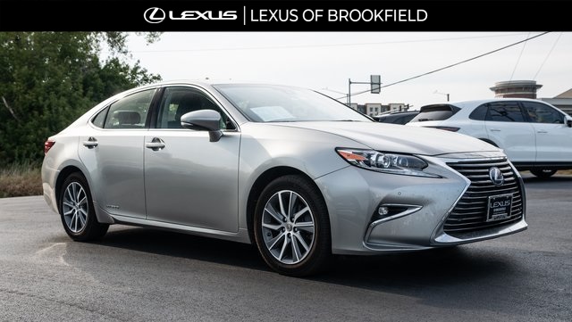 2016 Lexus ES 300h 1