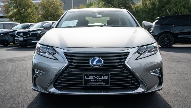 2016 Lexus ES 300h 2