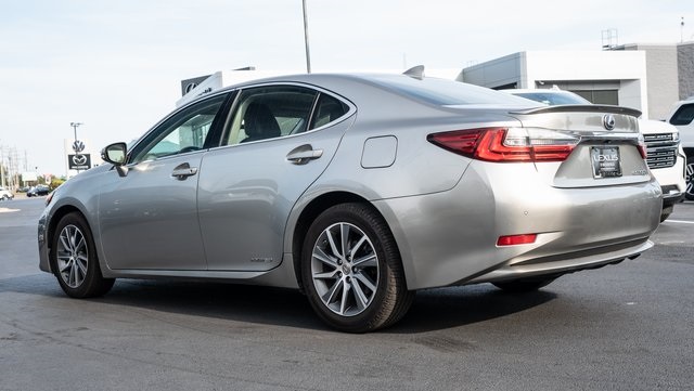 2016 Lexus ES 300h 4