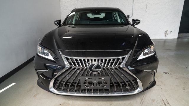 2023 Lexus ES 300h 5