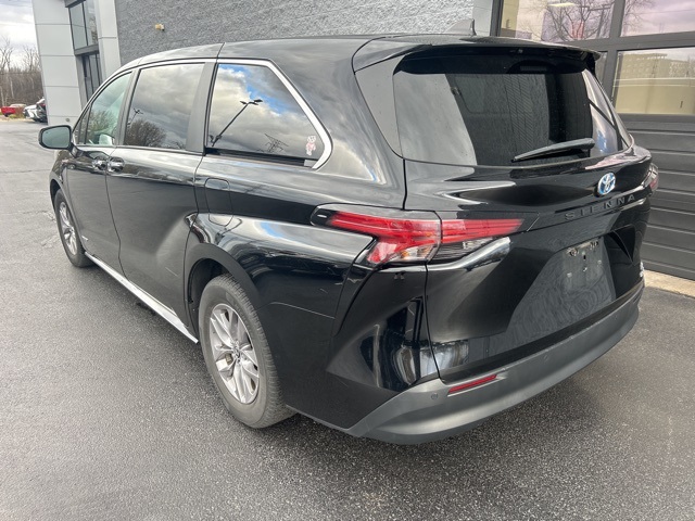 2021 Toyota Sienna XLE 5