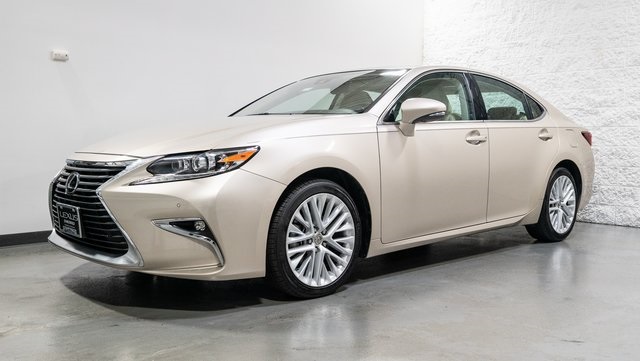 2016 Lexus ES 350 2