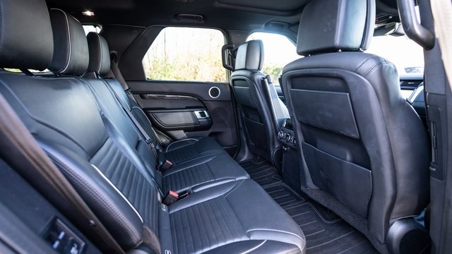 2017 Land Rover Discovery HSE Luxury 27