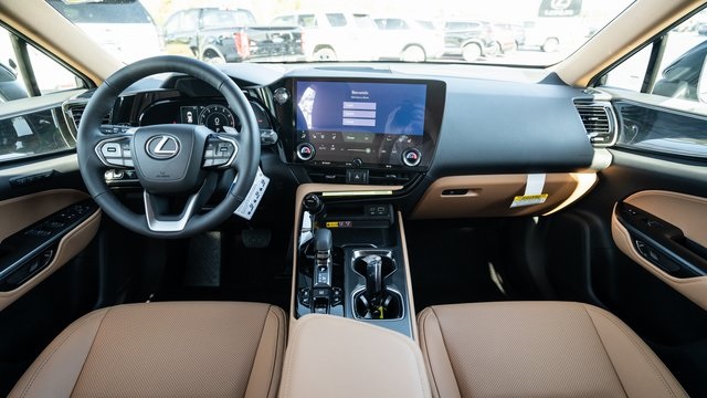 2025 Lexus NX 350 Premium 8