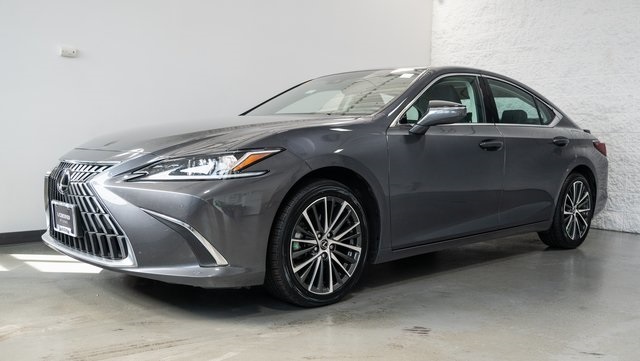 2023 Lexus ES 300h 2