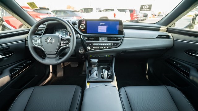 2025 Lexus ES 350 8