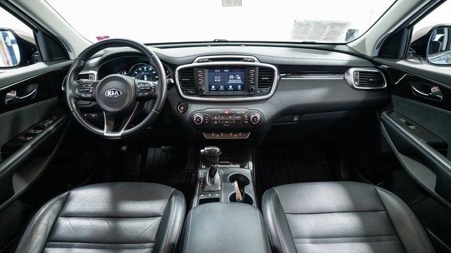 2017 Kia Sorento EX 8