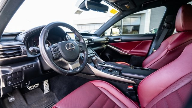 2019 Lexus IS 300 9