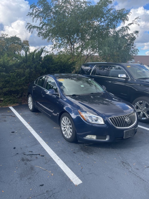 2012 Buick Regal Premium II 3