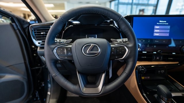 2025 Lexus NX 350h Premium 12