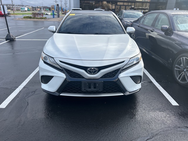 2019 Toyota Camry XSE 2