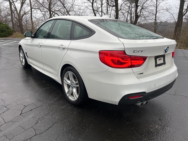 2017 BMW 3 Series 330 Gran Turismo i xDrive 5