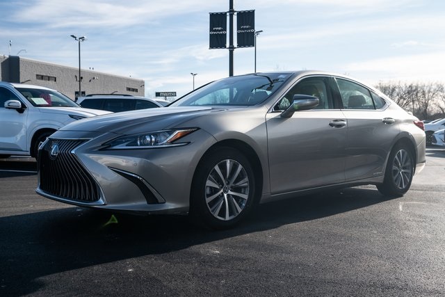 2021 Lexus ES 300h 2