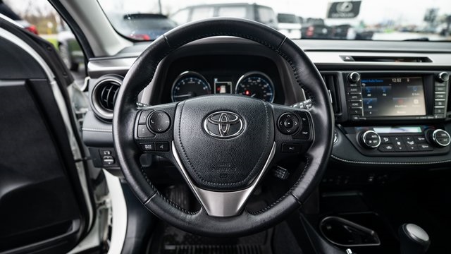 2016 Toyota RAV4 Limited 12