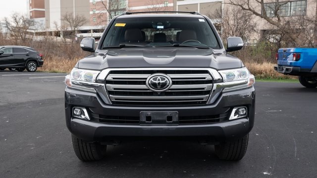 2020 Toyota Land Cruiser Base 2