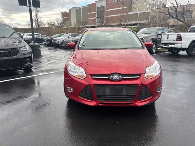 2012 Ford Focus SE 2