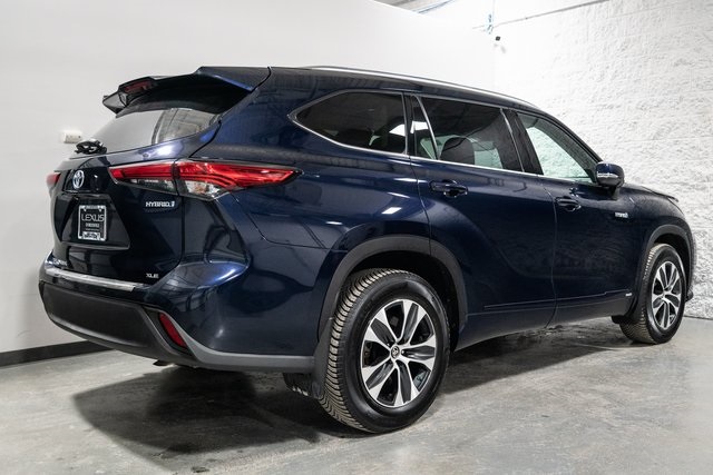 2020 Toyota Highlander Hybrid XLE 4