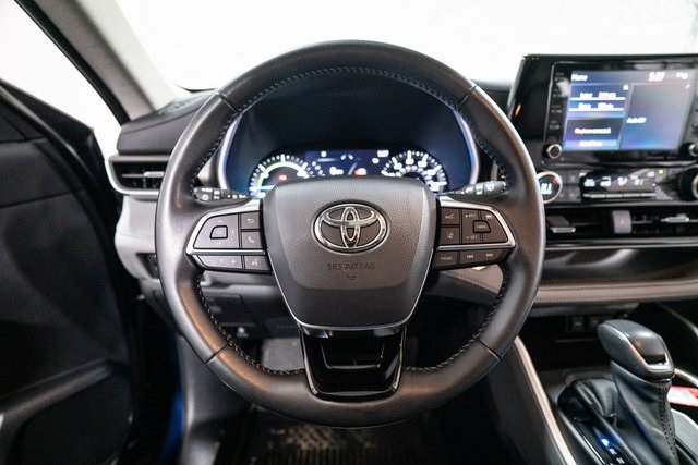 2020 Toyota Highlander Hybrid XLE 11