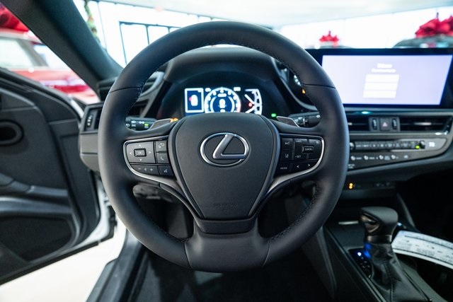 2025 Lexus ES 350 12