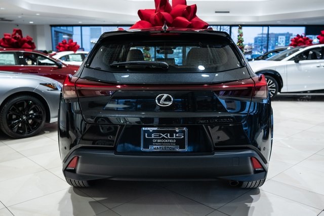 2025 Lexus UX 300h Premium 4