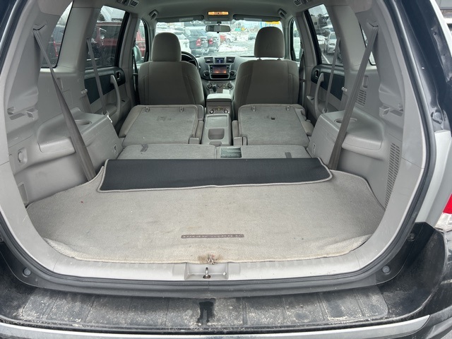 2013 Toyota Highlander Base Plus V6 8