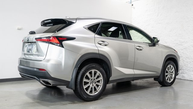 2021 Lexus NX 300. 4