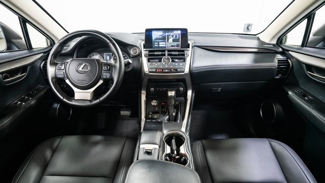 2021 Lexus NX 300. 8