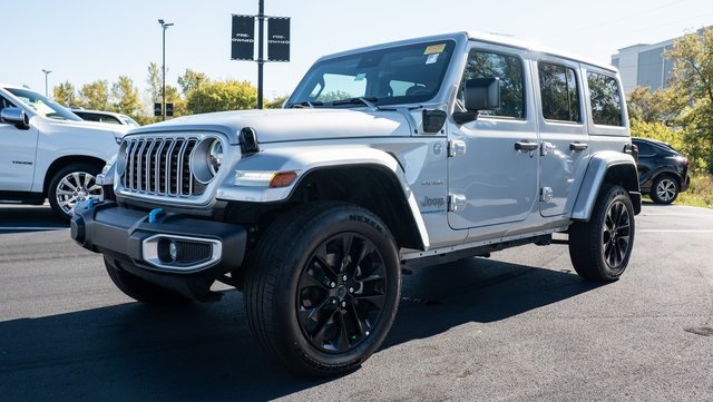 2024 Jeep Wrangler Sahara 4xe 3