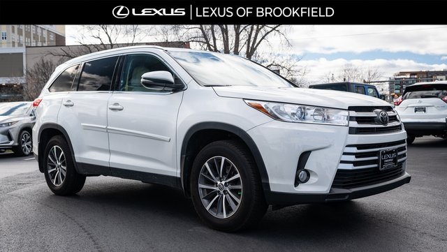 2019 Toyota Highlander XLE 1