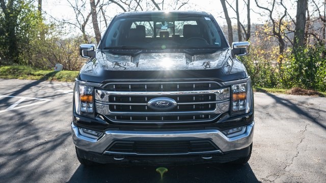 2023 Ford F-150 Lariat 2