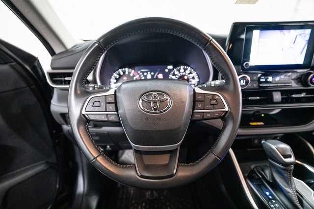 2023 Toyota Highlander XLE 11