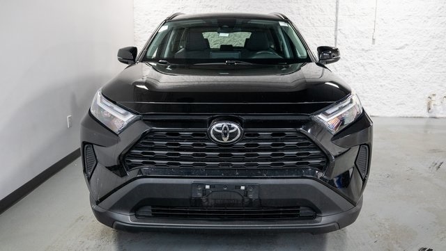 2024 Toyota RAV4 XLE 5