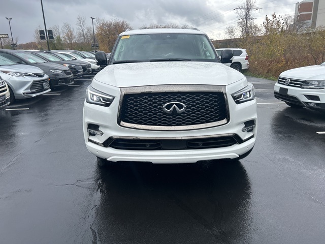 2021 INFINITI QX80 Premium Select 2