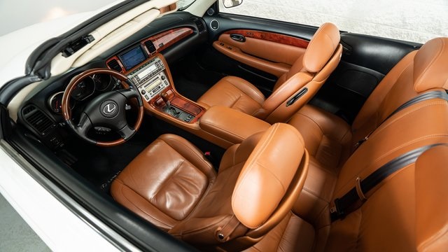 2004 Lexus SC 430 10