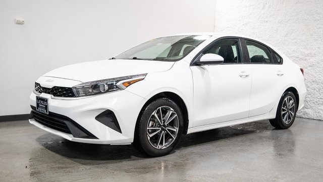 2022 Kia Forte LXS 2