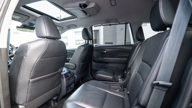 2019 Honda Pilot Touring 32