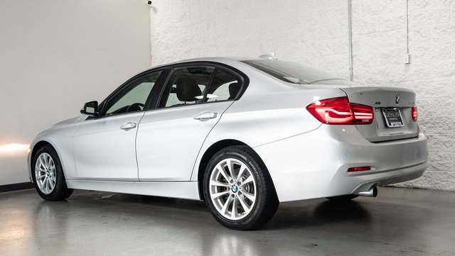 2016 BMW 3 Series 320i xDrive 3