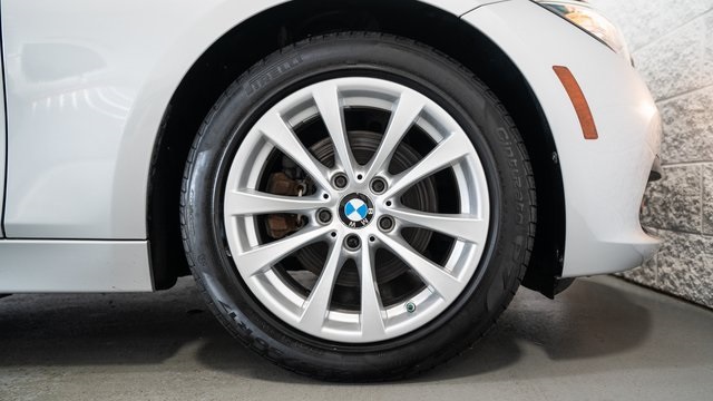 2016 BMW 3 Series 320i xDrive 7