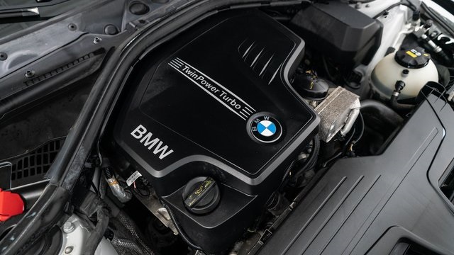 2016 BMW 3 Series 320i xDrive 30