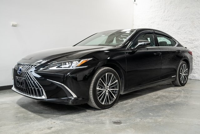 2022 Lexus ES 300h 2