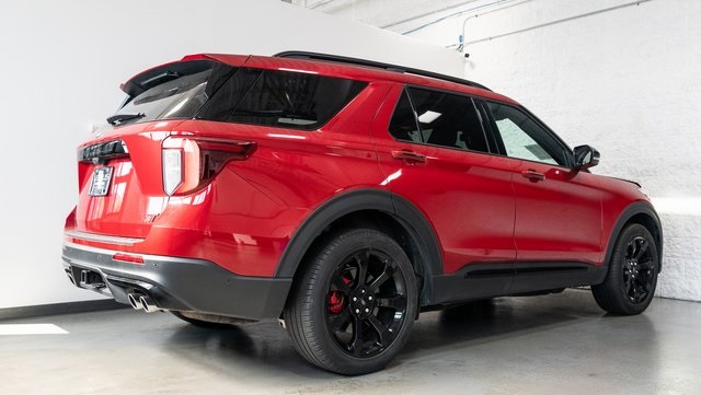 2022 Ford Explorer ST 4