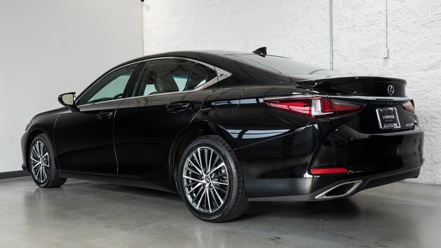 2022 Lexus ES 350 3