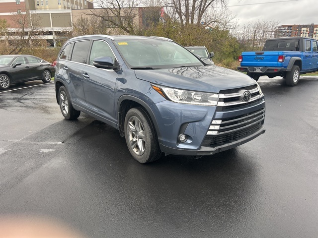 2019 Toyota Highlander Limited Platinum 3