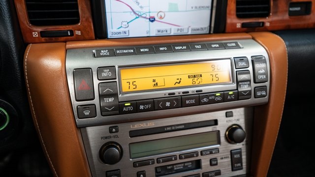 2002 Lexus SC 430 23