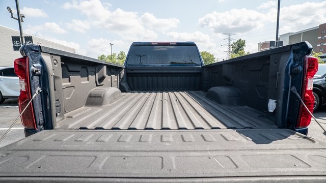 2022 Chevrolet Silverado 3500HD LT 8