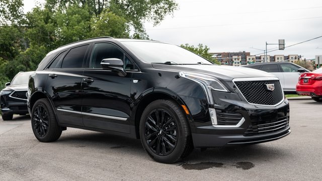 2021 Cadillac XT5 Sport 1