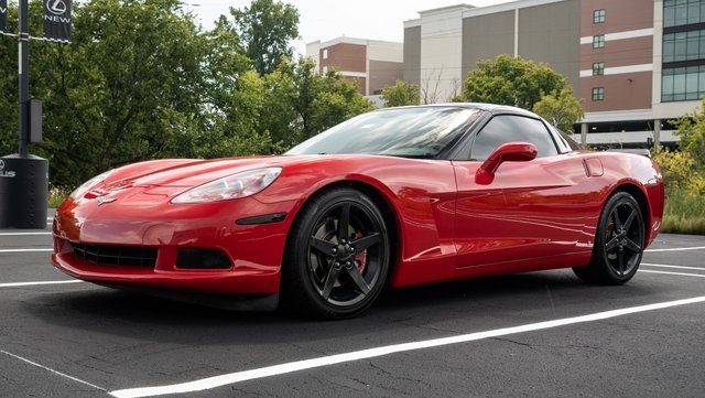 2008 Chevrolet Corvette . 3