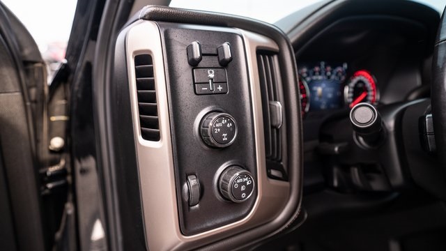 2014 GMC Sierra 3500HD Denali 21